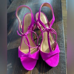 Banana Republic Majenta Heels
